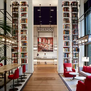 Seventy Hotel