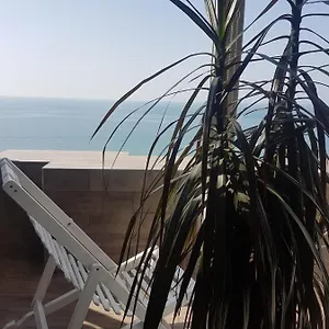 apartment-magnolia-1.batumihotels.net/